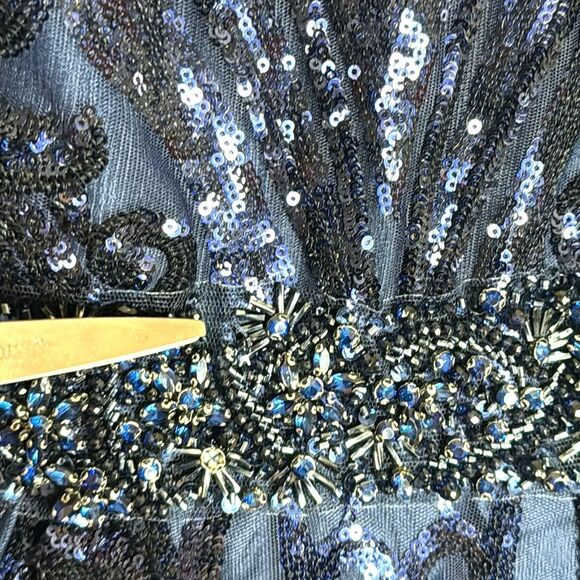 Elegant Navy Blue Evening Gown - Picture 9 of 14